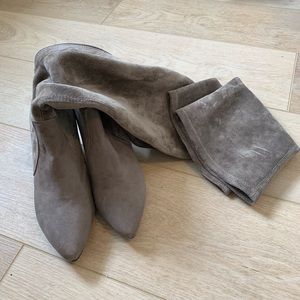 Goodnight Macaroon ‘Carina’ Taupe OTK Boots